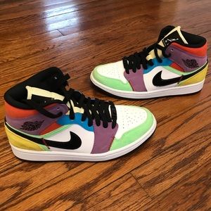 Air Jordan 1 Mid SE Lightbulb